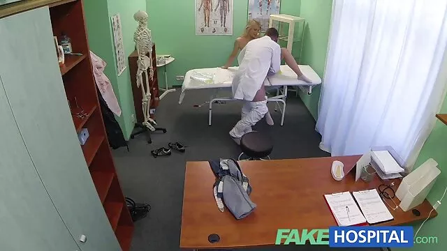 casting asses մոդելները վերածվել Կարինա Կապուր Քին կապույտ ֆիլմ սեռական գամասեղներ!